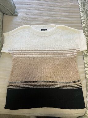 Cable & Gauge Ivory, Beige & Black Colorblock Knit Top